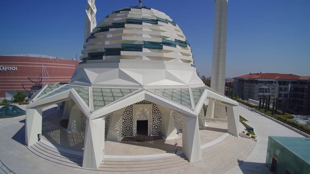 İSTANBUL ÜNİVERSİTESİ İLAHİYAT FAKÜLTESİ CAMİİ